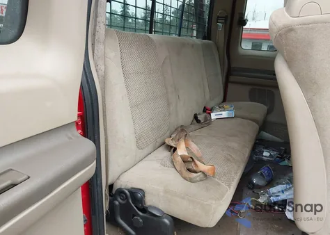 2001 Ford F-250 Lariat/Xl/Xlt z USA, uszkodzony, nr VIN 1FTNX21F61EB77222